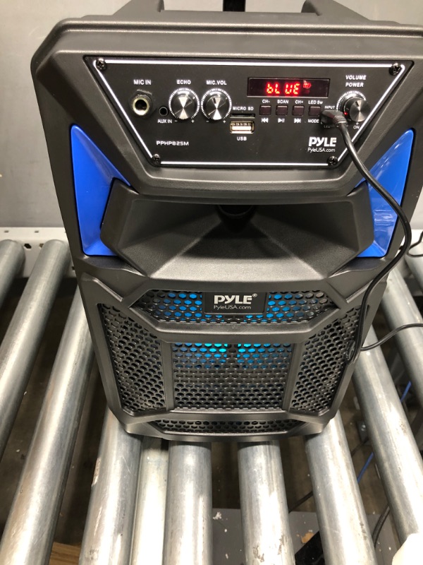 Photo 4 of **** tested*** Portable Bluetooth PA Speaker System - 400W Outdoor Bluetooth Speaker Portable PA System w/Microphone in, Party Lights, MP3/USB SD Card Reader, FM Radio, Rolling Wheels - Mic, Remote - Pyle PPHP82SM