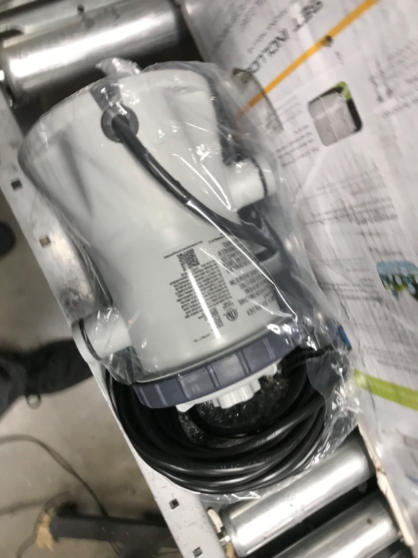 Photo 1 of NON FUNTIONAL / PARETS
INTEX 26723EH 15ft x 42in Prism Frame Pool with Cartridge Filter Pump 15ft x 42in / Round with Cartridge Filter Pump Frame Pool