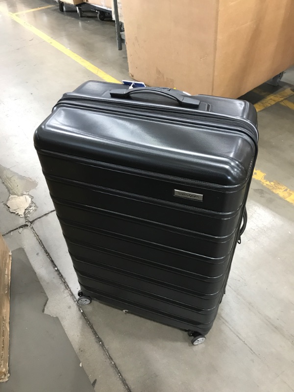 Photo 2 of Samsonite Omni 2 Hardside Expandable Luggage with Spinner Wheels, Checked-Large 28-Inch, Midnight Black Checked-Large 28-Inch Midnight Black