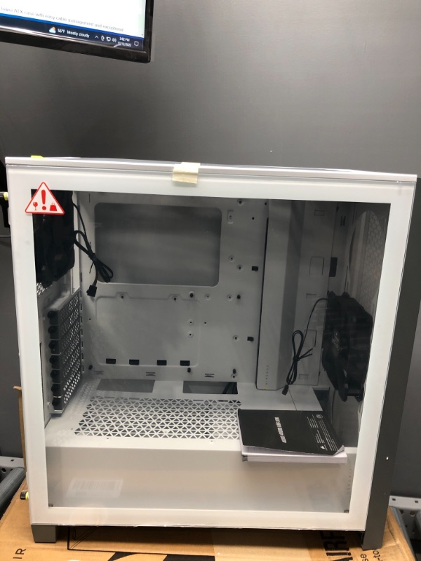 Photo 1 of Corsair 4000D Airflow White Steel / Plastic / Tempered Glass ATX Mid Tower Computer Case