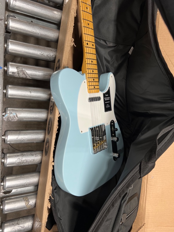 Photo 3 of Fender Vintera '50s Telecaster - Maple Fingerboard - Sonic Blue