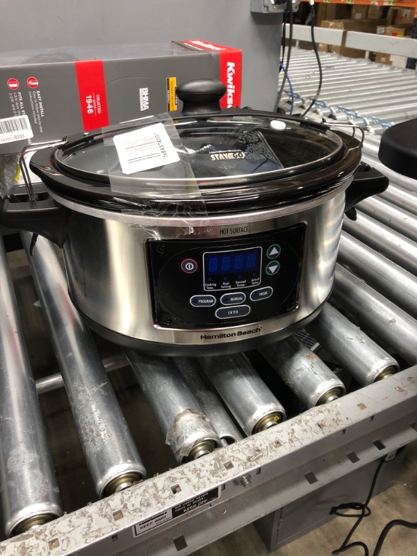 Photo 2 of Hamilton Beach Portable 6-Quart Set & Forget Digital Programmable Slow Cooker With Temperature Probe, Lid Lock, Stainless Steel (33969A)