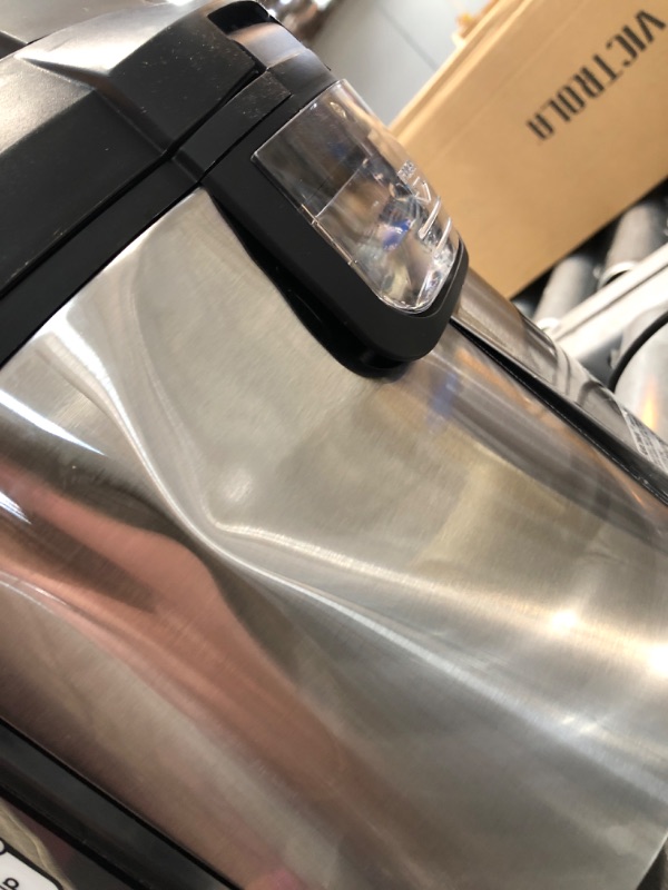 Photo 1 of USED: Aroma Housewares ARC-5000SB Digital Rice, Food Steamer, Slow, Grain Cooker, Stainless Exterior/Nonstick Pot, 10-cup uncooked/20-cup cooked/4QT, Silver, Black Professional