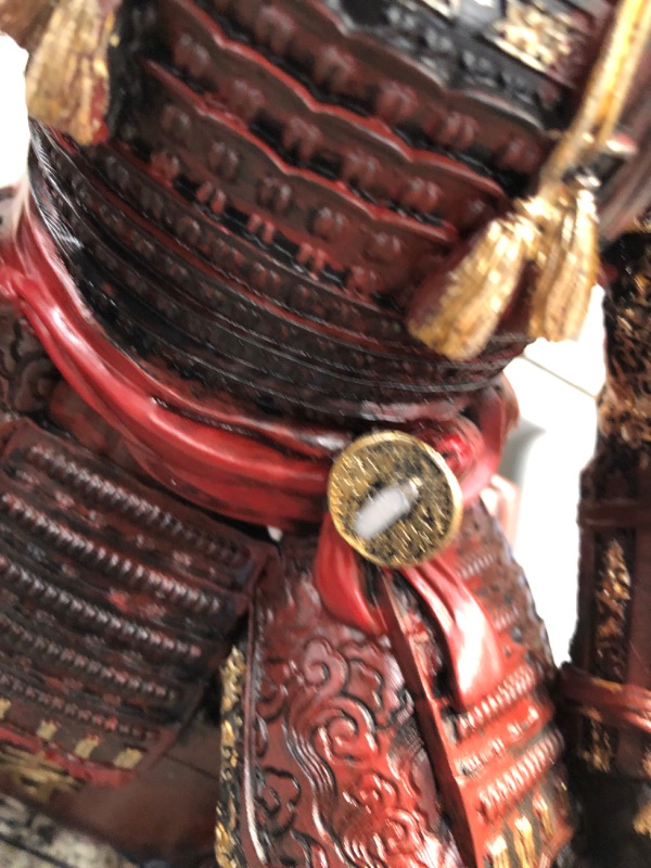 Photo 5 of *MINOR DAMAGE PCS**
LOOYAR Medieval Ancient Samurai Undead Warrior Resin Statue Ornament Figurine Craft for Home Living Room Porch Decoration Office Desk Desktop Table Arrangement Gift (Red Glod)
