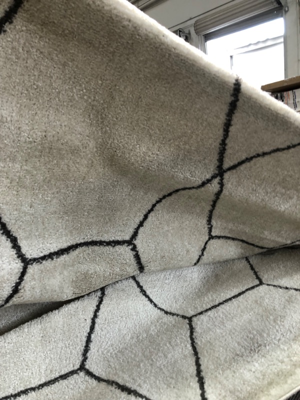 Photo 3 of **used-needs cleaning**
Unique Loom Trellis Frieze Collection Area Rug-Modern Morroccan Inspired Geometric Lattice Design, 7'10" x 10' 0" Ivory/Gray
