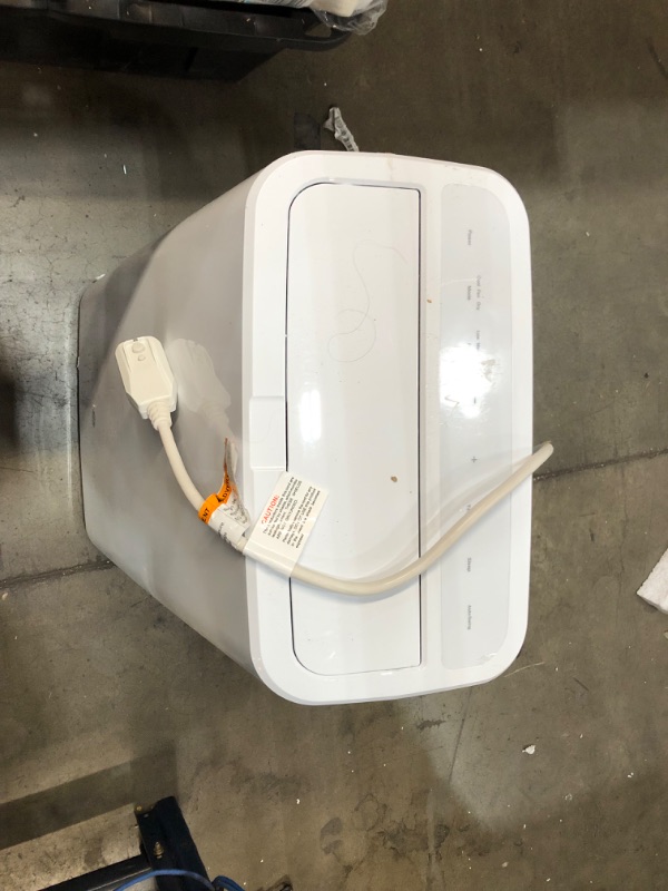 Photo 5 of **USED-MISSING WHEEL**
GE 8000-BTU Doe (12000-BTU Ashrae) 115-Volt White Portable Air Conditioner | APCD08JASW