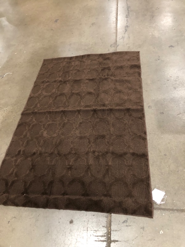 Photo 1 of **WRINKLED**
4 X 6 DARK BROWN BATHROOM CARPUT RUG 