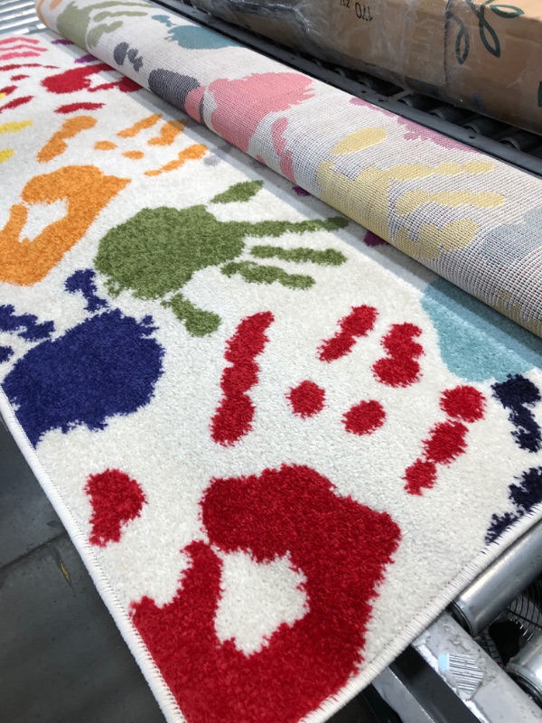 Photo 1 of 5FT W X 8FT L  HAND PRINT DESIGN CARPET RUG, VIEW PHOTOS