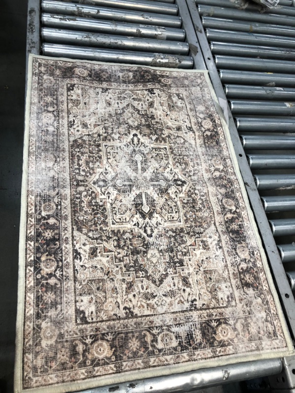 Photo 1 of Accent Rug 3'x2'
