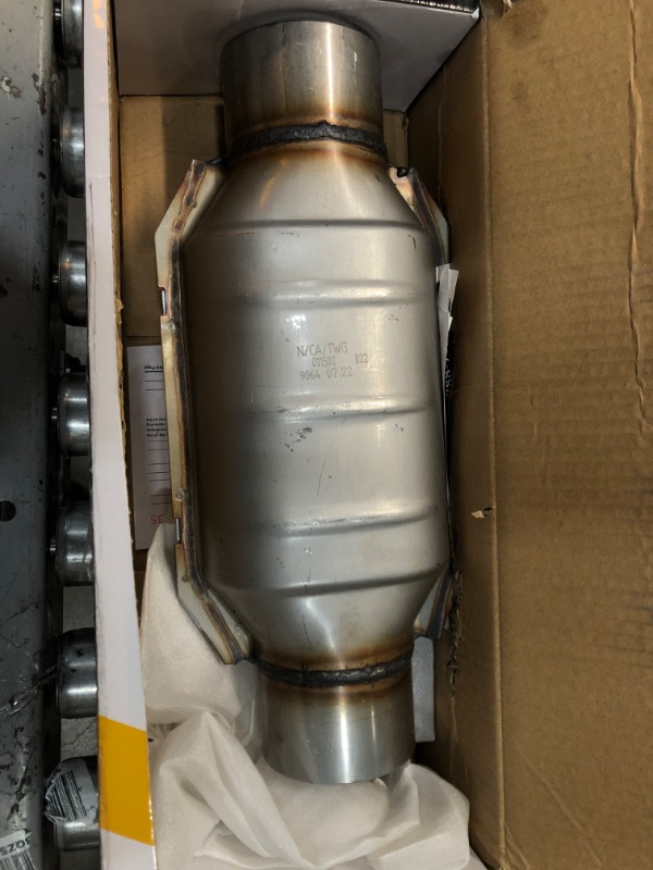 Photo 3 of AUTOSAVER88 3" Inlet/Outlet Universal Catalytic Converter w/Heat Shield (EPA Compliant)