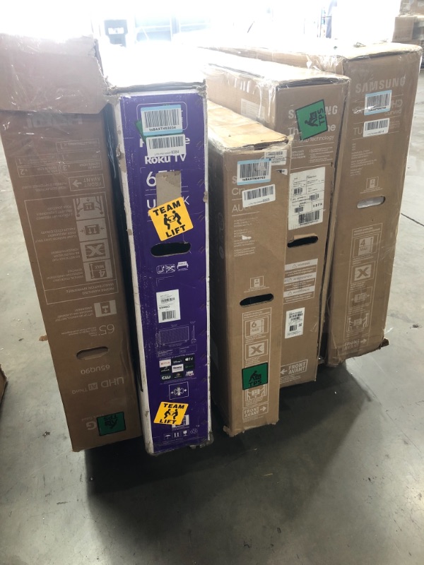 Photo 2 of MIXED PALLET OF DAMAGED TVS**NO REFUNDS**5 UNITS NON FUNCTIONAL**