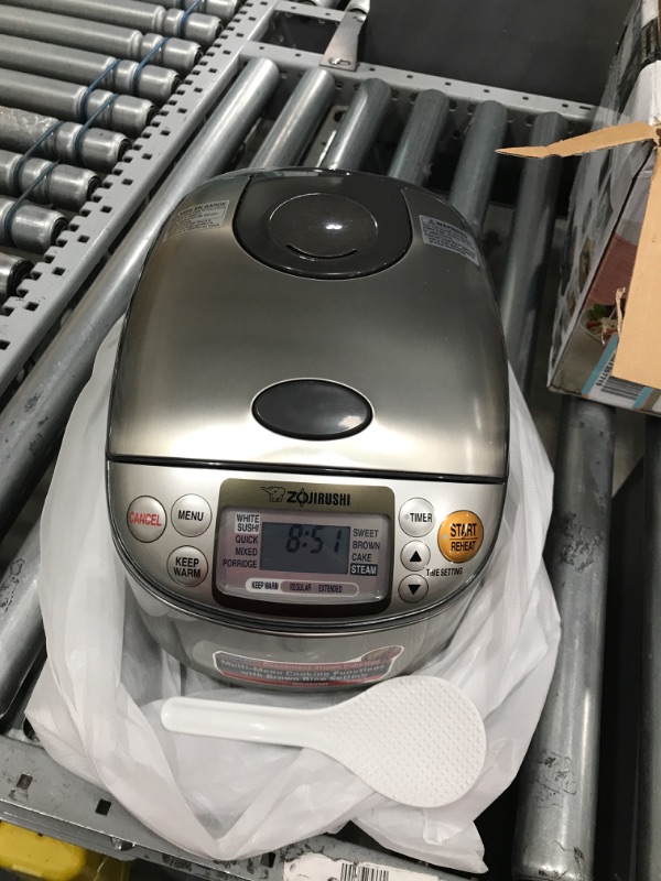 Photo 2 of *** PARTS ONLY *** Zojirushi NS-TSC10 5-1/2-Cup (Uncooked) Micom Rice Cooker and Warmer, 1.0-Liter 5.5 cups Rice Cooker