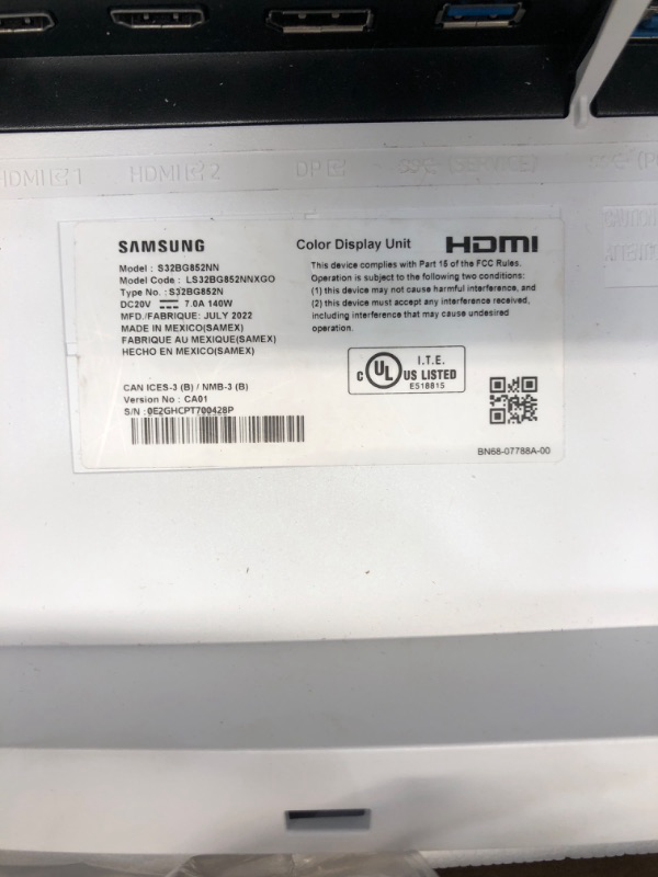 Photo 6 of SAMSUNG 32" Odyssey Neo G8 4K UHD 240Hz 1ms G-Sync 1000R Curved Gaming Monitor, Quantum HDR2000, AMD FreeSync Premium Pro, Matte Display, Ultrawide Game View, DisplayPort, HDMI, Black & White, 2022 Black & White 32-inch Neo G8 FreeSync 240Hz