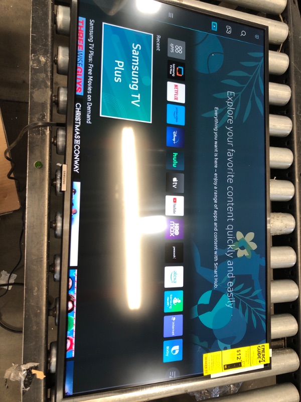 Photo 2 of SAMSUNG QN32Q60AA 32" QLED Q60 Series 4K Smart TV Titan Gray with an Additional 1 Year Coverage by Epic Protect (2021)