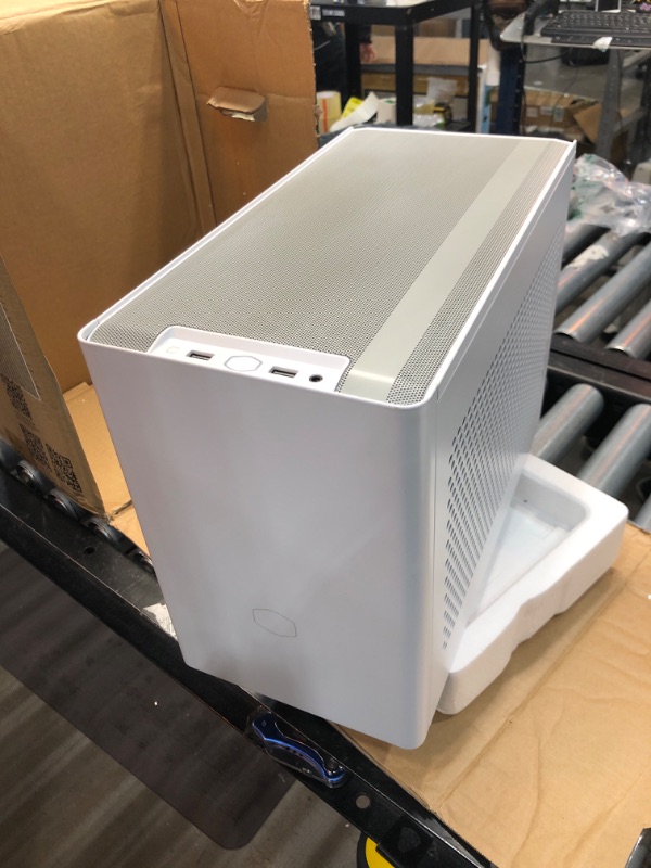 Photo 1 of Cooler Master NR200 White SFF Small Form Factor Mini-ITX Case with Vented Panel, Triple-slot GPU, Tool-Free and 360 Degree Accessibility, Without PCI Riser
