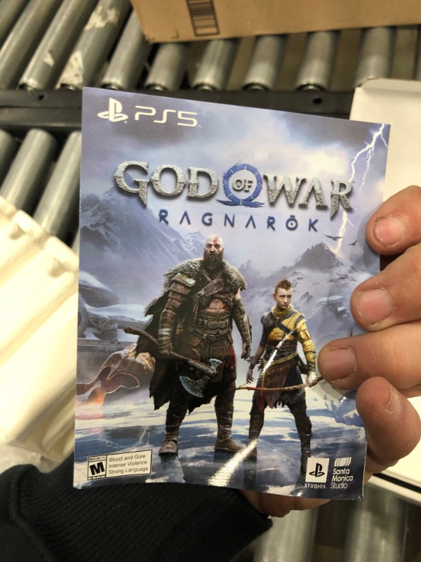 Photo 7 of PlayStation PS5 Console – God of War Ragnarök Bundle
