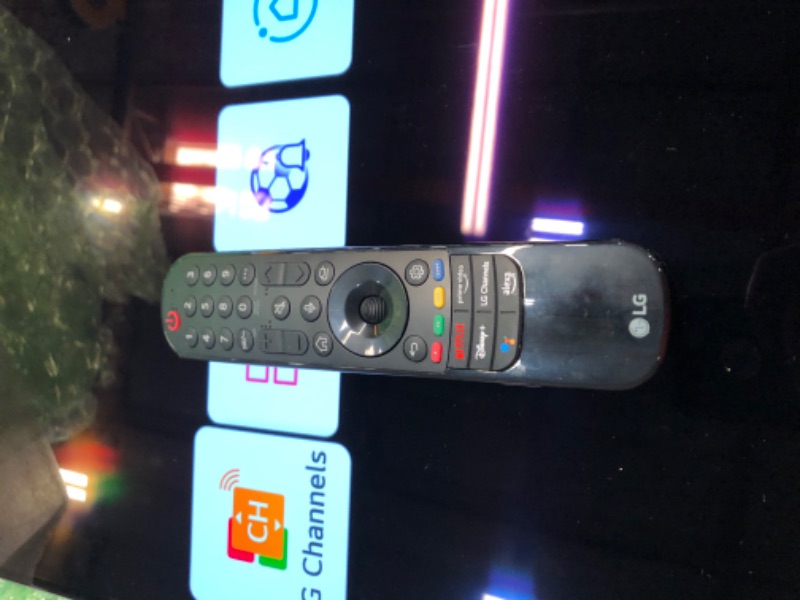 Photo 1 of LG OLED42C2PUA 42" 4K Ultra High Definition OLED Smart TV C2P Series  (2022)
