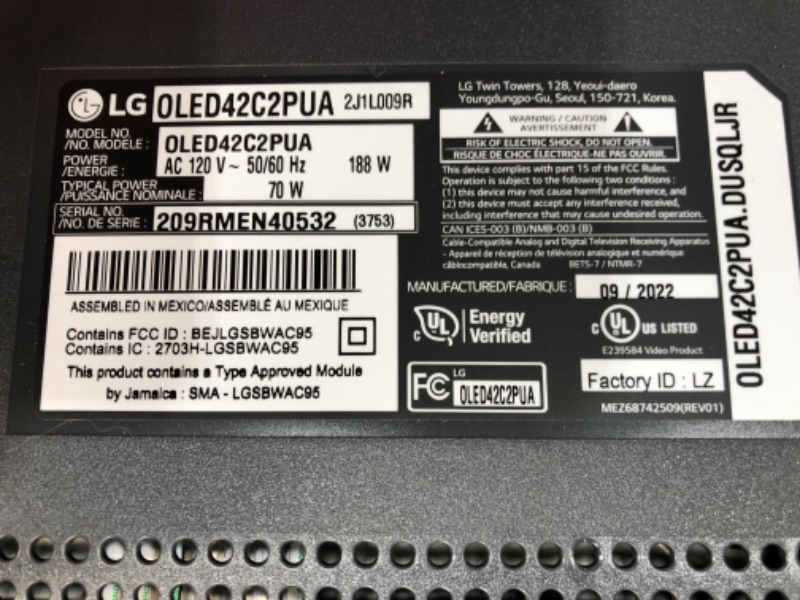 Photo 3 of LG OLED42C2PUA 42" 4K Ultra High Definition OLED Smart TV C2P Series (2022)
