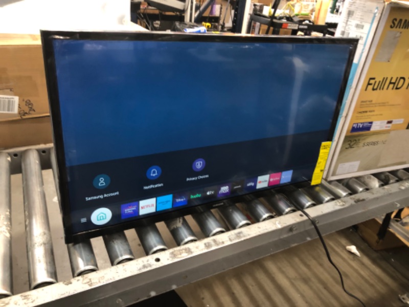 Photo 5 of SAMSUNG 32-inch Class LED Smart FHD TV 1080P (UN32N5300AFXZA, 2018 Model)