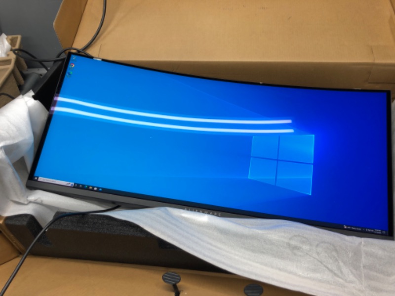 Photo 5 of ** tested*** Alienware 34 Inch Curved PC Gaming Monitor, 3440 x 1440p Resolution, Quantum Dot OLED 175Hz, 1800R Curvature, True 1ms GTG, 1,000,000:1 Contrast Ratio, 1.07 Billion Colors, AW3423DW - Lunar Light 34.18 Inches AW3423DW 