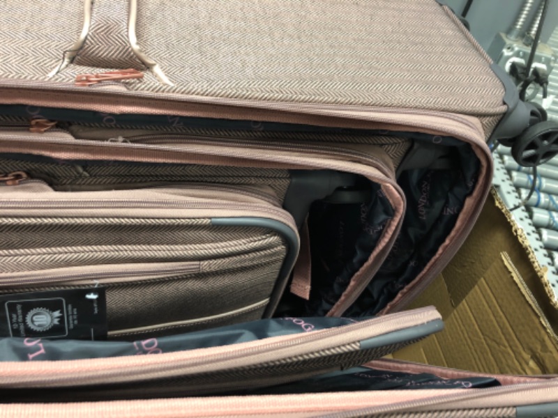 Photo 4 of LONDON FOG Newcastle Softside Expandable Spinner Luggage, Rose Charcoal Herringbone, 4 Piece Set
