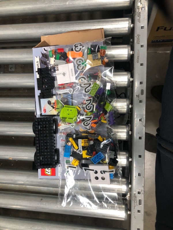 Photo 1 of Lego Batman Vs. The Joker: Batmobile Chase 76180 (136 Pieces)