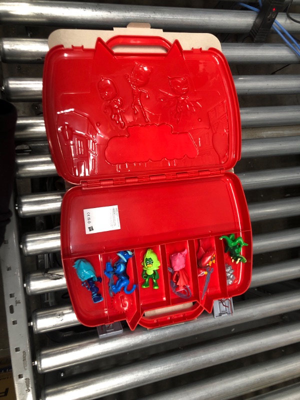 Photo 1 of Disney Junior Animal Power Carry N Go Animal Collection Case Play Set