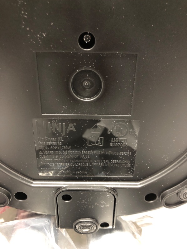 Photo 2 of ***TESTED, POWERS ON*** Ninja AF150AMZ Air Fryer XL, 5.5 Qt. Capacity that can Air Fry, Air Roast, Bake, Reheat & Dehydrate, with Dishwasher Safe, Nonstick Basket & Crisper Plate and a Chef-Inspired Recipe Guide, Grey