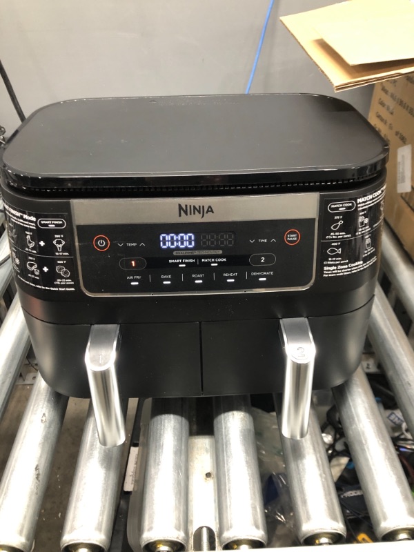 Photo 2 of ***TESTED WORKING*** Ninja DZ090 Foodi 6 Quart 5-in-1 DualZone 2-Basket Air Fryer with 2 Independent Frying Baskets, Match Cook & Smart Finish to Roast, Bake, Dehydrate & More for Quick Snacks & Small Meals, Black