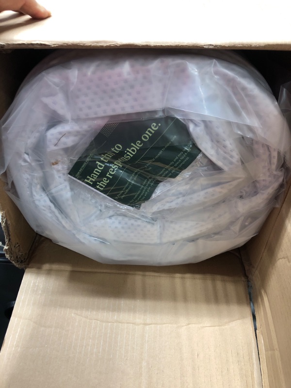 Photo 1 of ZINUS 8 Inch Green Tea Cooling Gel Memory Foam Mattress / Cooling Gel Foam / Pressure Relieving / CertiPUR-US Certified / Bed-in-a-Box, Twin Twin 8 Inch Mattress