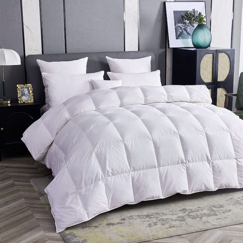 Photo 1 of ***USED***
URBANLIFE Down Comforter Queen Size - Goose Down and Feather Bed Comforter, All Seasons Duvet Insert Queen, 100% Cotton Cover (90x90, White)
