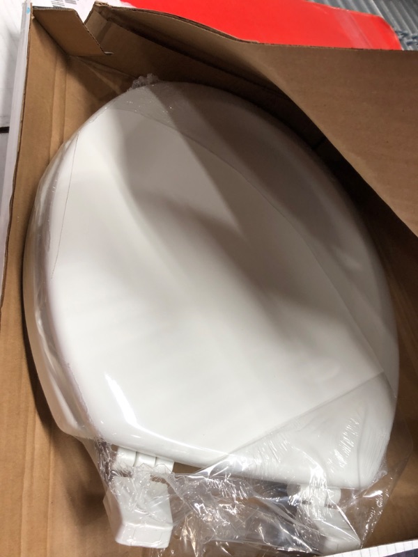 Photo 2 of ***SMALL SCRATCH ON COVER***
KOHLER K-4648-0 Stonewood Wooden Toilet Seat, One Size, White White Round Toilet Seat