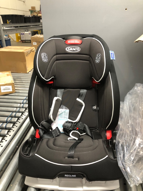 Photo 3 of Graco Atlas 65 2 in 1 Harness Booster Seat | Harness Booster and High Back Booster in One, Glacier , 19x22x25 Inch (Pack of 1)