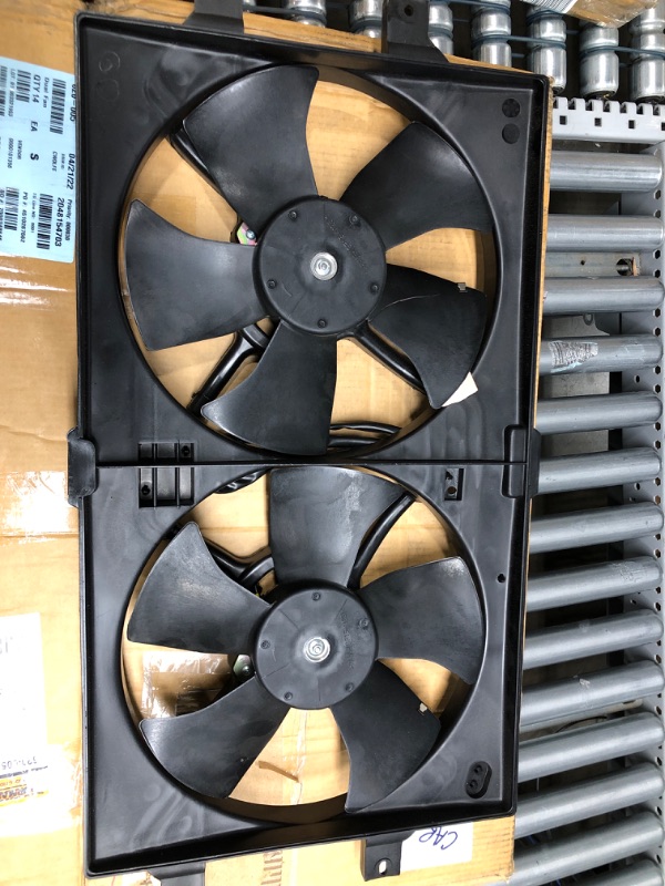 Photo 5 of **Major damage/see photos* Dorman 620-005 Engine Cooling Fan Assembly Compatible with Select Chrysler / Dodge Models , Black