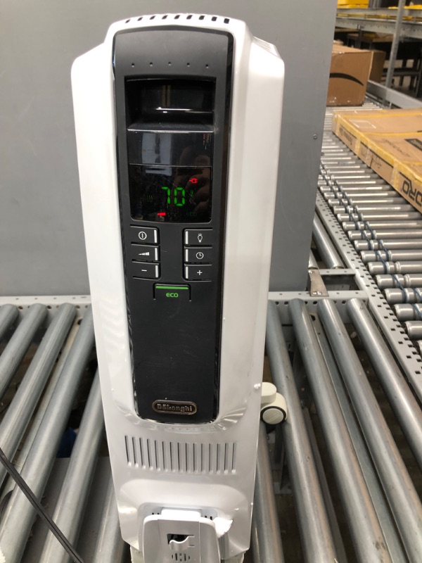Photo 1 of DeLonghi TRD40615E Full Room Radiant Heater