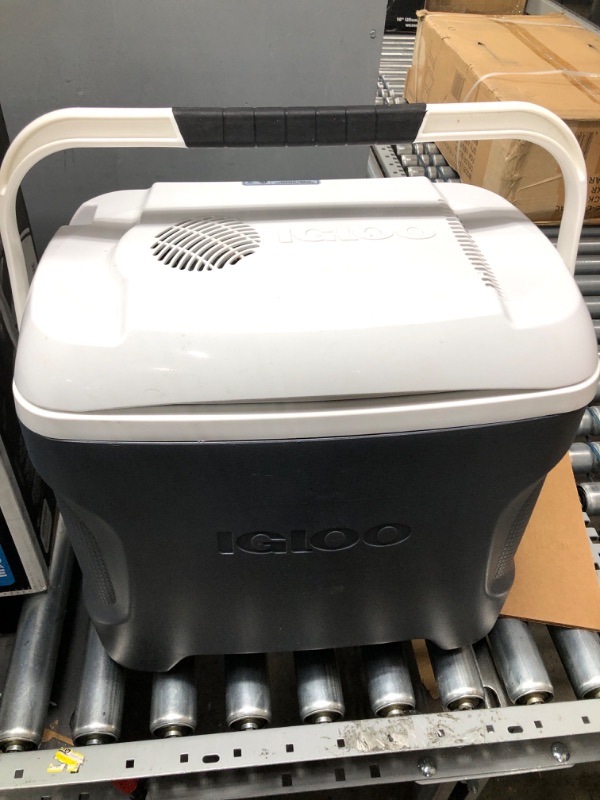 Photo 2 of 28 Qt. Iceless 28 Thermoelectric Cooler, Silver