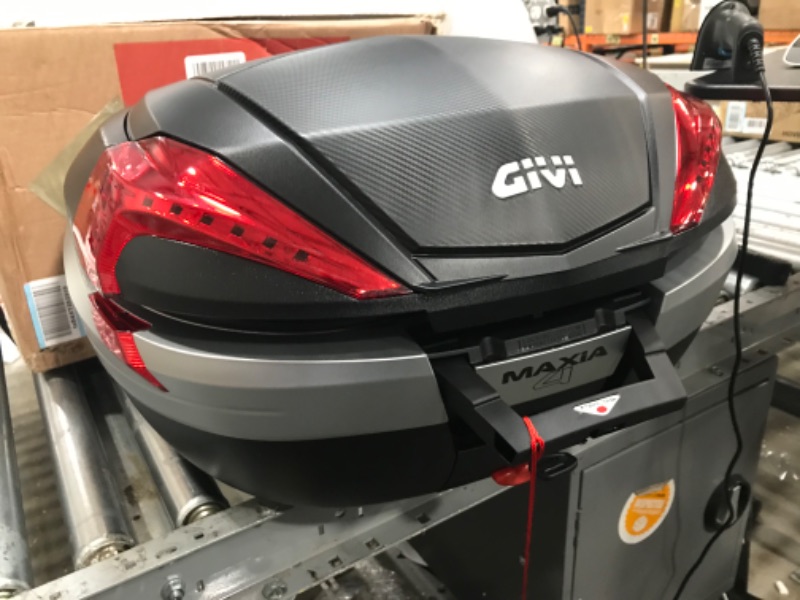 Photo 5 of GIVI V56NN Maxia 4 56 Liter Monokey Topcase