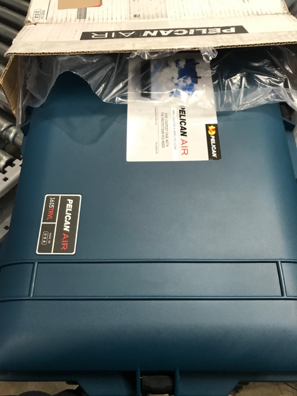 Photo 2 of Pelican Air 1615 Travel Case - Suitcase Luggage (Blue)