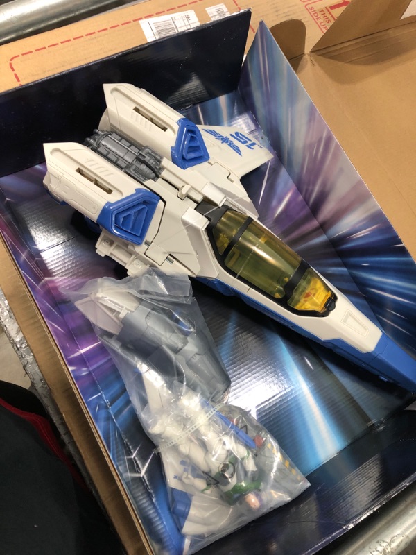 Photo 2 of Disney and Pixar Lightyear Toys, XL-15 Spaceship Vehicle with Buzz Lightyear Action Figure and Projectiles, Blast and Battle Pack???? Frustration Free Packaging