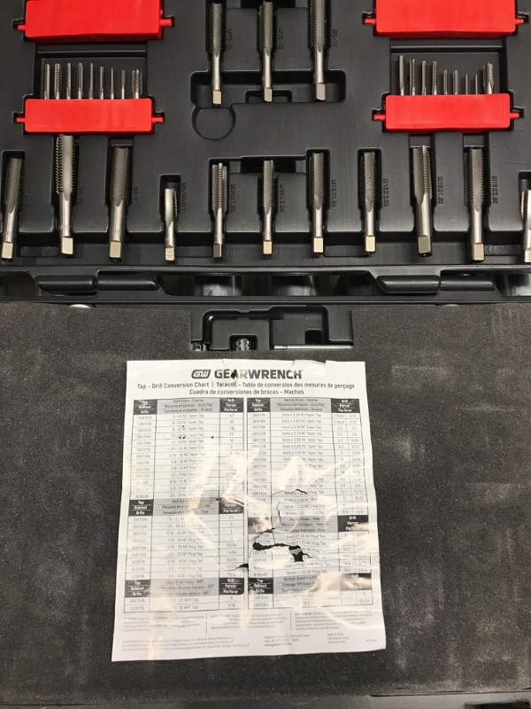 Photo 4 of *Minor Damage to Case/See photos* GEARWRENCH 114 Piece Ratcheting Tap and Die Set, SAE/Metric - 82812 & 12 Point Ratcheting Combination Wrench Set, 16 Piece Metric - 9416 Set + Wrench Set