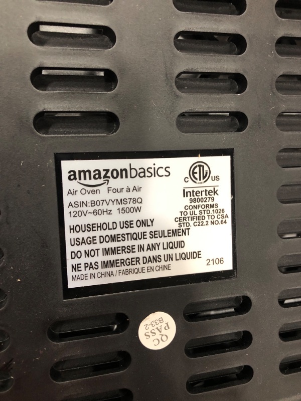 Photo 2 of Amazon Basics 1500 Watt Large Capacity Air Oven With Accessories