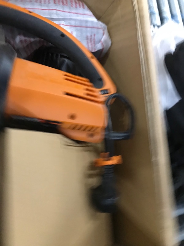 Photo 2 of **used**
WORX WG509 12 Amp TRIVAC 3-in-1 Electric Leaf Blower with All Metal Mulching System w/ Debris Collection Bag Blower