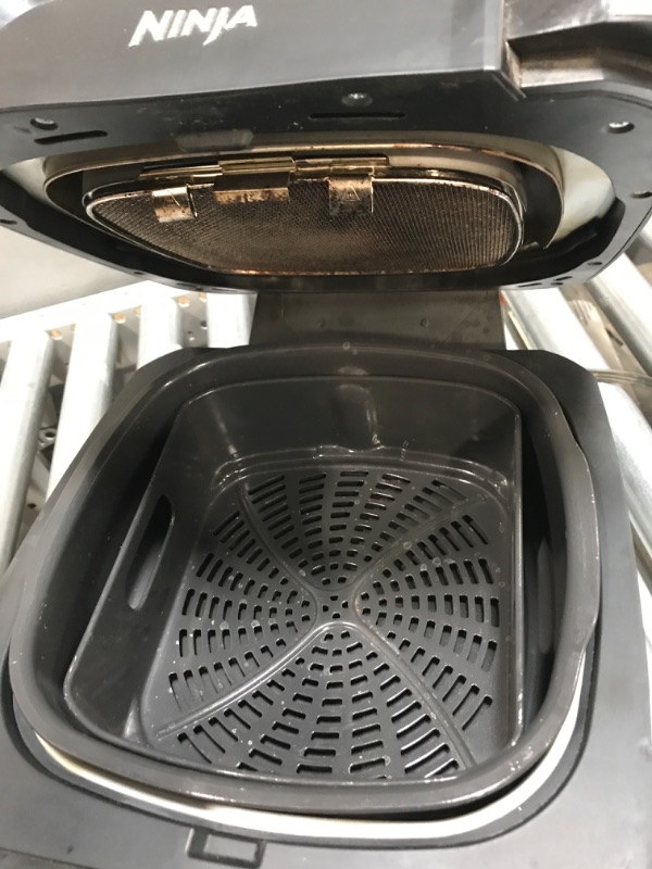 Photo 4 of ***** USED**** Ninja AG301 Foodi 5-in-1 Indoor Grill with Air Fry, Roast, Bake & Dehydrate, Black/Silver Black/Silver 4-Quart Indoor Grill