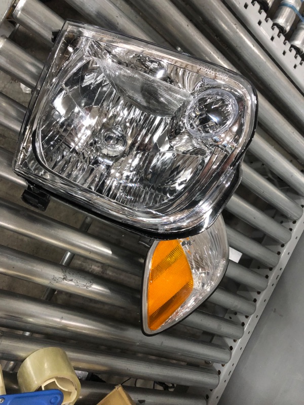 Photo 4 of AUTOSAVER88 Headlight Assembly Compatible with 2005-2006 Tundra Double/Crew Cab 2005-2007 Sequoia Chrome Housing Clear Lens(Not suitable for Regular Cab and Assess Cab) Chrome Housing Amber Reflector