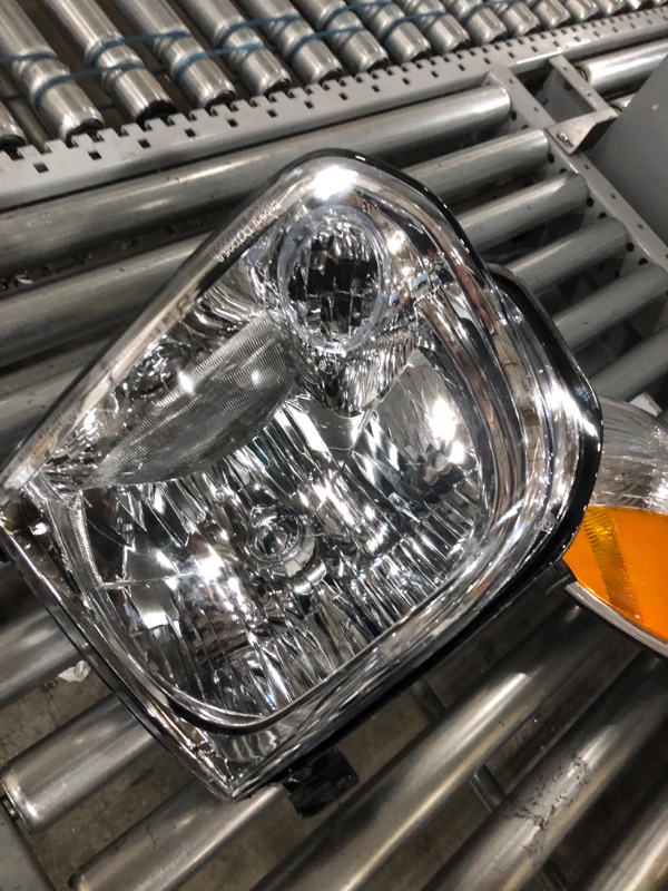 Photo 2 of AUTOSAVER88 Headlight Assembly Compatible with 2005-2006 Tundra Double/Crew Cab 2005-2007 Sequoia Chrome Housing Clear Lens(Not suitable for Regular Cab and Assess Cab) Chrome Housing Amber Reflector