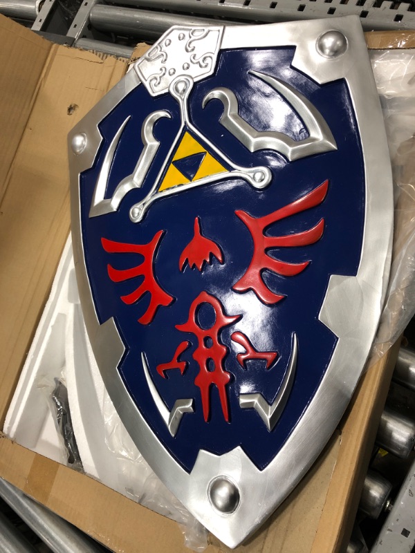 Photo 2 of ***MINOR DAMAGE***Top Swords Full Size Link Hylian Zelda Shield with Grip & Handle