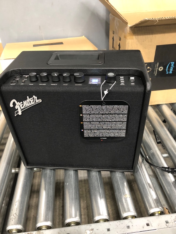 Photo 3 of ***TESTED POWERS ON*** Fender Mustang LT25 Guitar Amplifier Full LT Amplifier