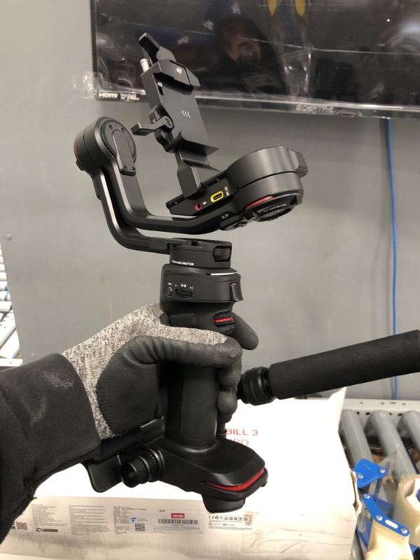 Photo 4 of ZHIYUN Weebill 3 Combo, Gimbal Stabilizer for DSLR and Mirrorless Camera, Nikon Sony Panasonic Canon Fujifilm BMPCC 6K, Extendable Sling Grip, Wrist Rest, Fill Light & Mic Integration, PD Fast Charge