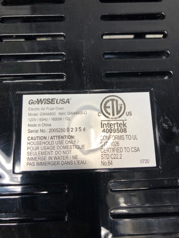 Photo 2 of ***TESTED POWERS ON*** GoWISE USA GW44800-O Deluxe 12.7-Quarts 15-in-1 Electric Air Fryer Oven, Black/Silver & GWA0011 Perforated Parchment Non-Stick Liners for Air Fryer Toaster Ovens, 11.5 x 10 inches, White 12.7-QT Black/Silver Air Fryer Oven + Stick L