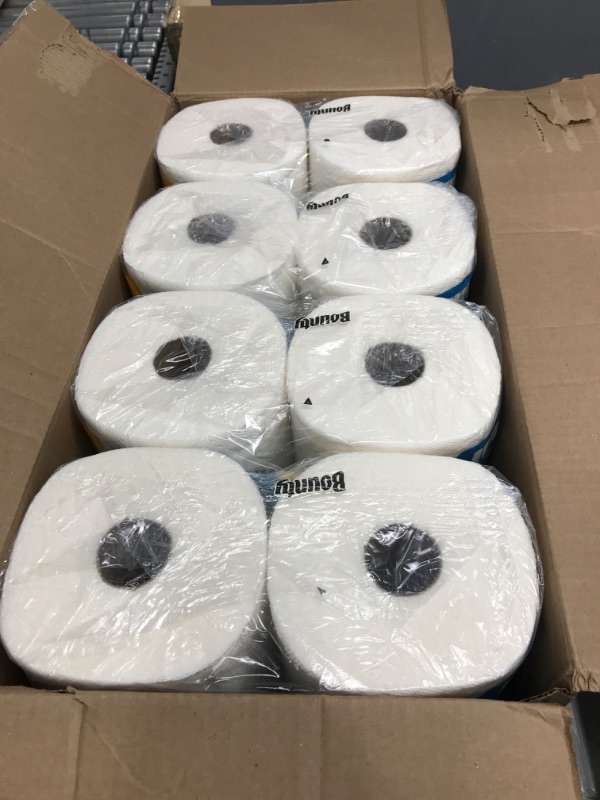 Photo 2 of Bounty Quick Size Paper Towels, White, 4 Packs Of 2 Family Rolls = 8 Family Rolls